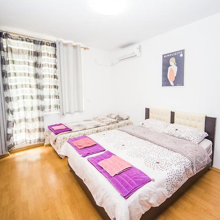 Super Center - Apartment On "Kiril & Metodi" Square Burgas Ngoại thất bức ảnh