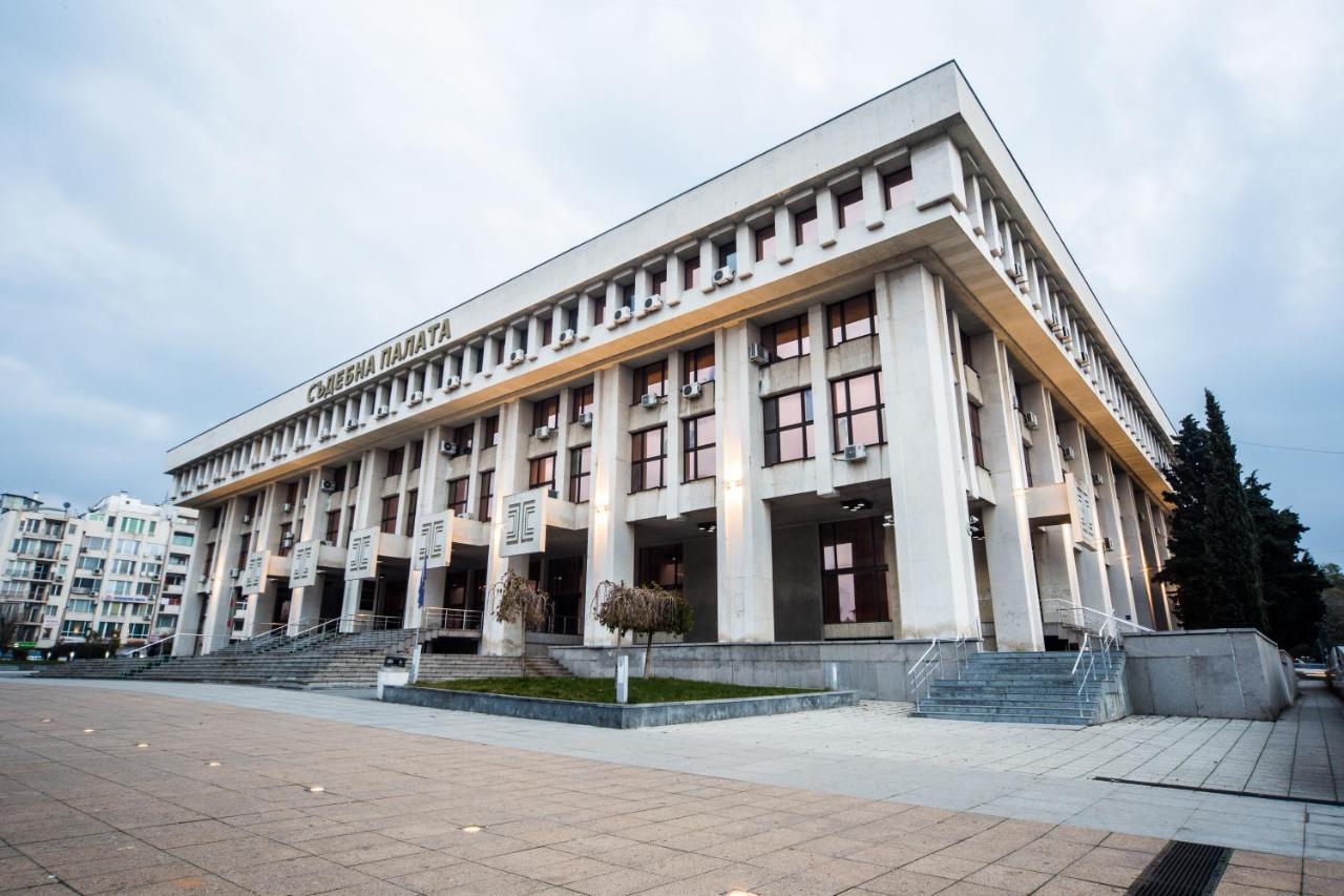 Super Center - Apartment On "Kiril & Metodi" Square Burgas Ngoại thất bức ảnh